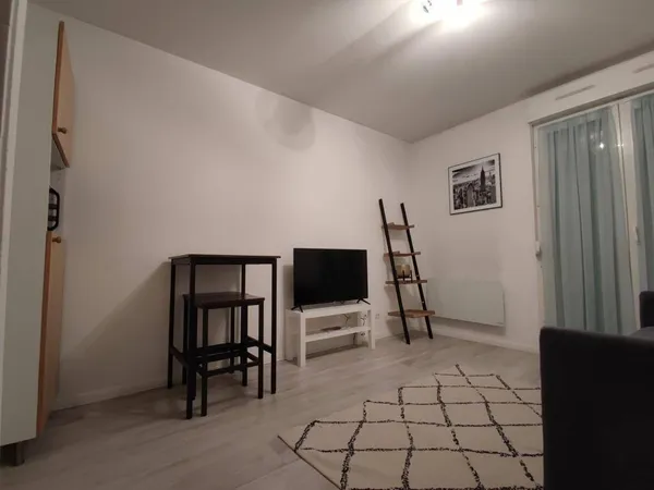 Studio 1 pièce 22 m² 