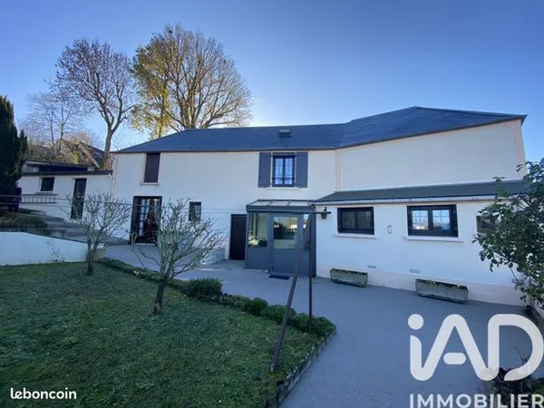 Maison 6 pièces 147 m² 