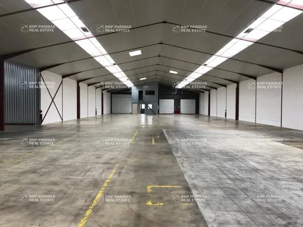 Location Local d'activités VERN SUR SEICHE 35770