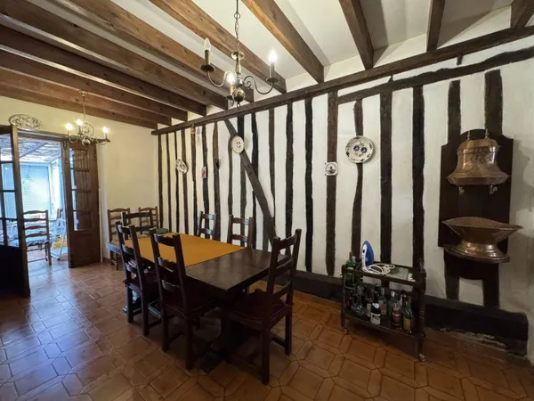 Maison 11 pièces 189 m² 