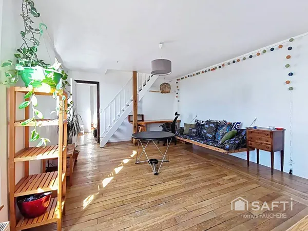Vends Duplex 64m² au coeur de Neuilly-Plaisance. Pièces flexibles. Faibles charges. RER 10mn à 
