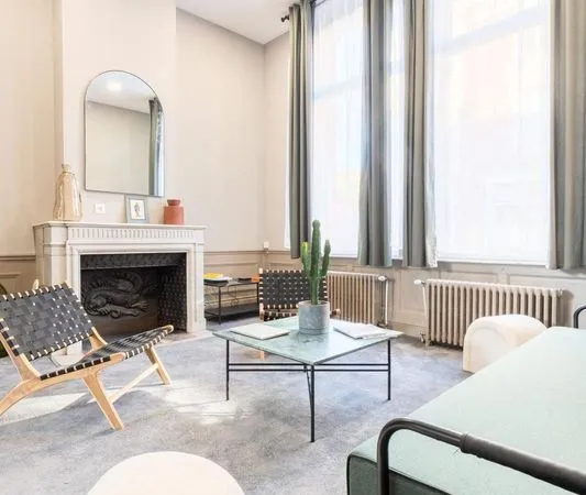 Appartement 7 pièces 28 m² 