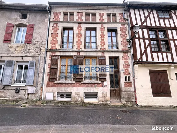 Maison 4 pièces 190 m² 