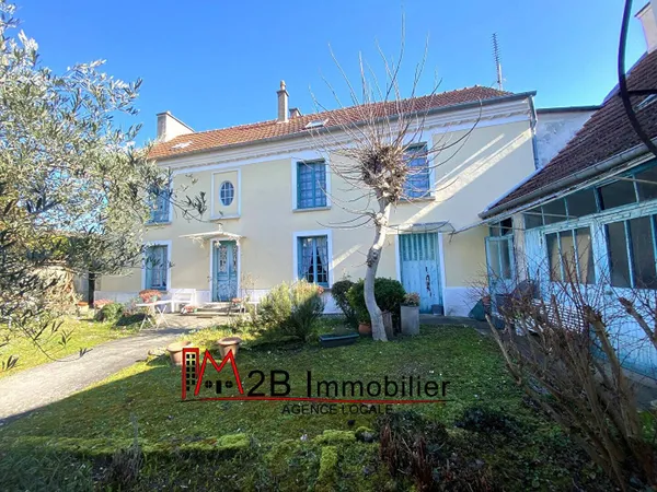 Maison 6 pièces 161 m² 