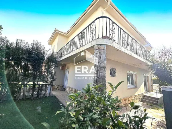Maison 5 pièces - VILLENEUVE LOUBET- proche des plages 