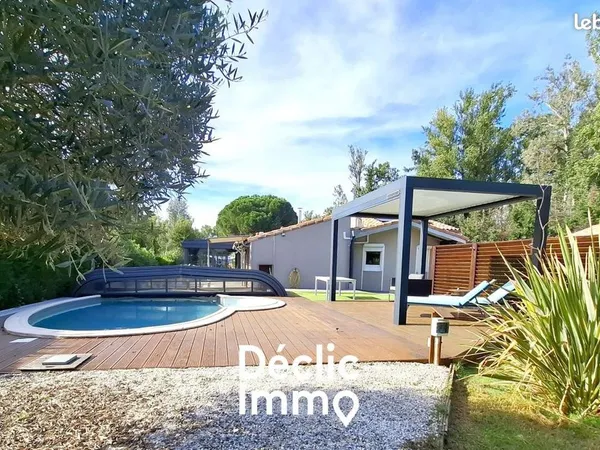 Maison 10 pièces 220 m² 