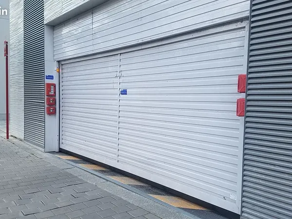 Place de parking en sous sol 