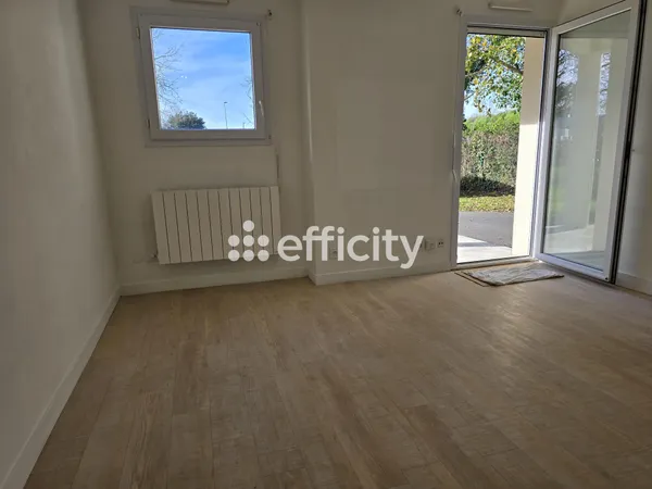 Studio 1 pièce 25 m² 