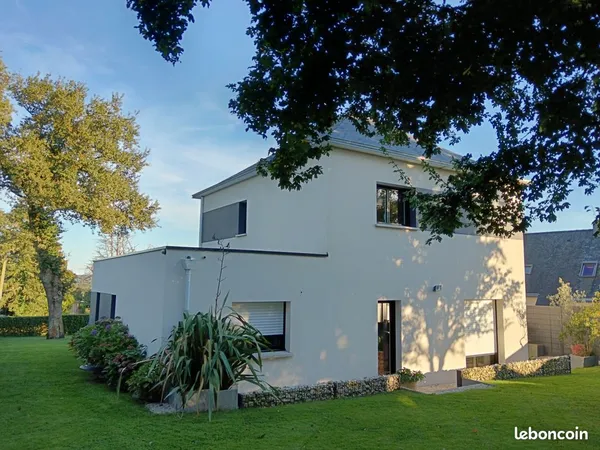 Maison contemporaine - 6 pieces - 143 m2 