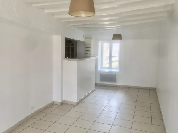 LOUE appartement DUPLEX 