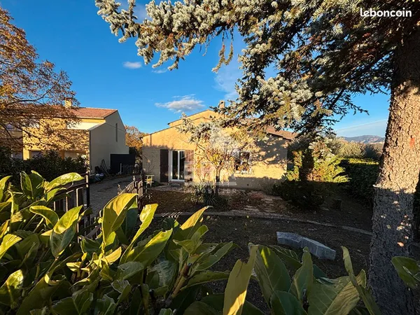 Propriété 4 pièces 125 m² 