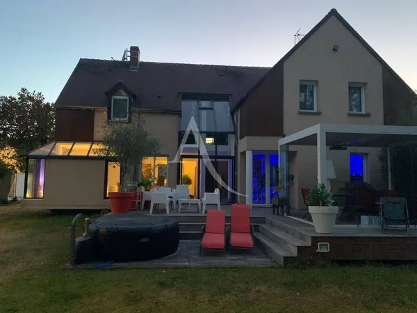 Maison 8 pièces 180 m² 