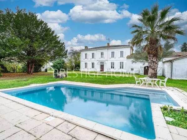 Maison 6 pièces 180 m² 