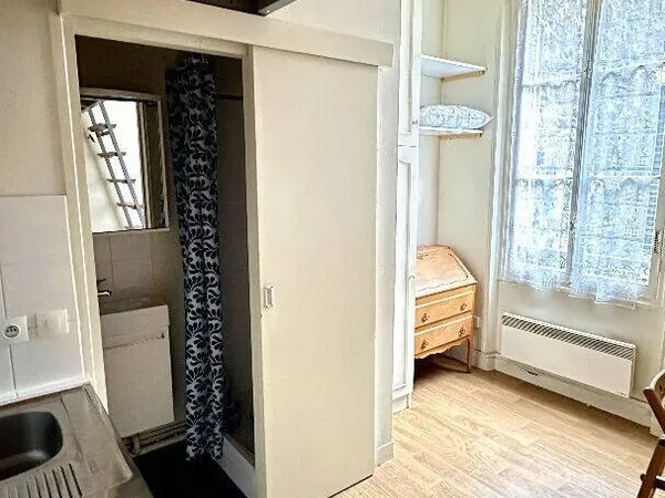 Appartement 1 pièce 10 m² 
