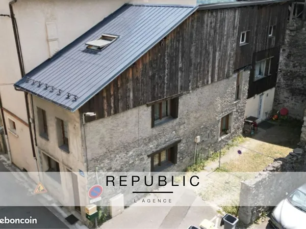 Immeuble 7 pièces 158 m² 
