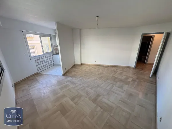 Studio 1 pièce 34 m² 