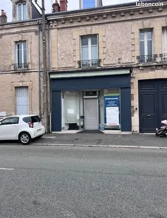 Local commercial 140 m² 