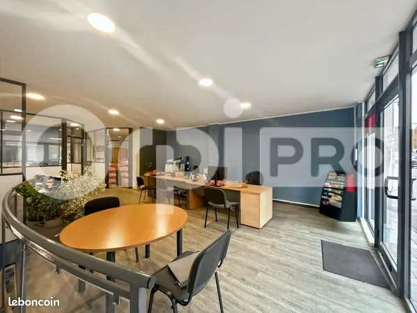 Local commercial 110 m² 