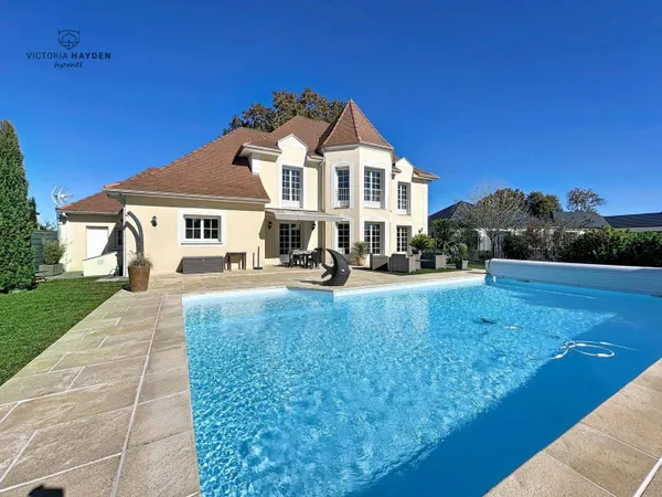 Maison 7 pièces 200 m² 