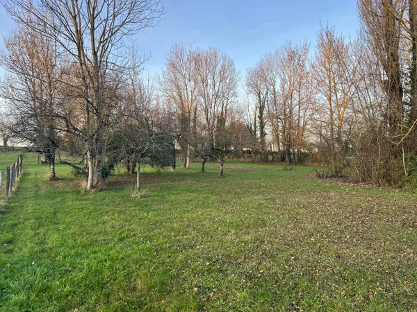 **Terrain à Saint-Phal, 795 m², à partir de 19 500 € - Idéal pour construire votre maison** 