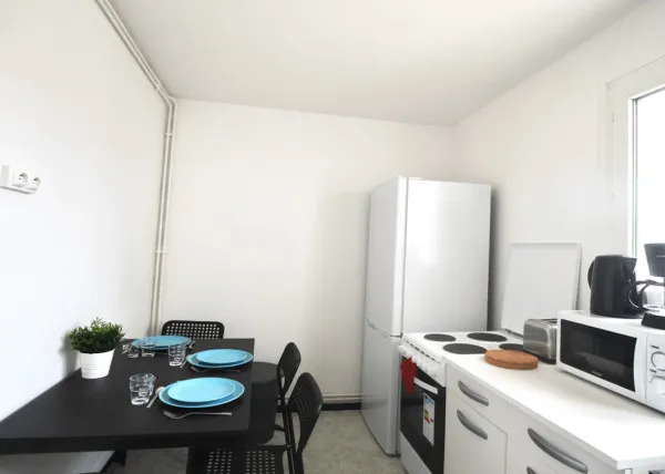 Appartement Location Paris 20e Arrondissement 4p 80m² 800€