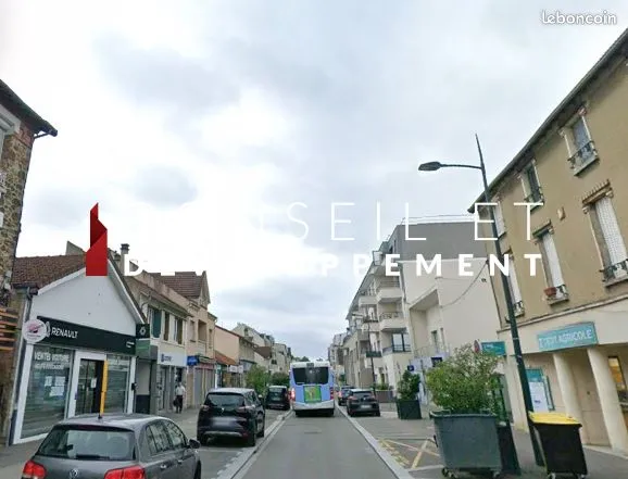 Boutique 50 m² PONTAULT COMBAULT 