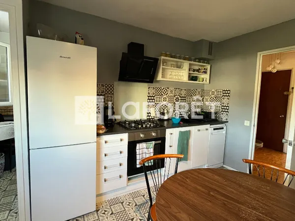 TARBES : appartement T3 (84 m2) à louer 
