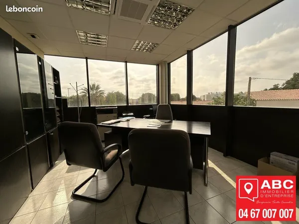 Bureaux 215 m² 
