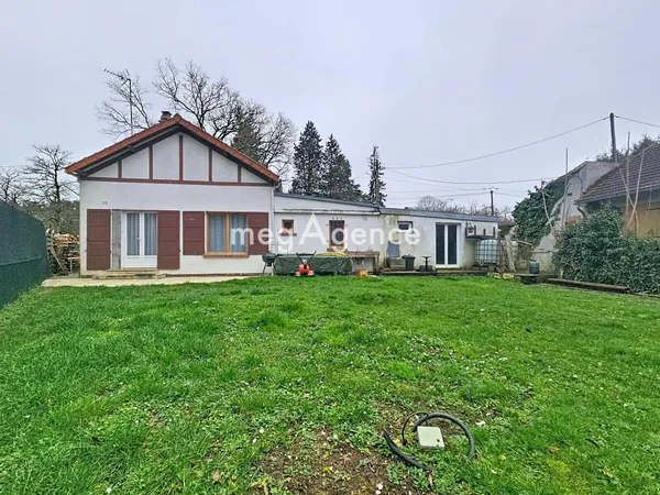 MAISON 3 PIECES AVEC JARDIN ET GARAGE 
