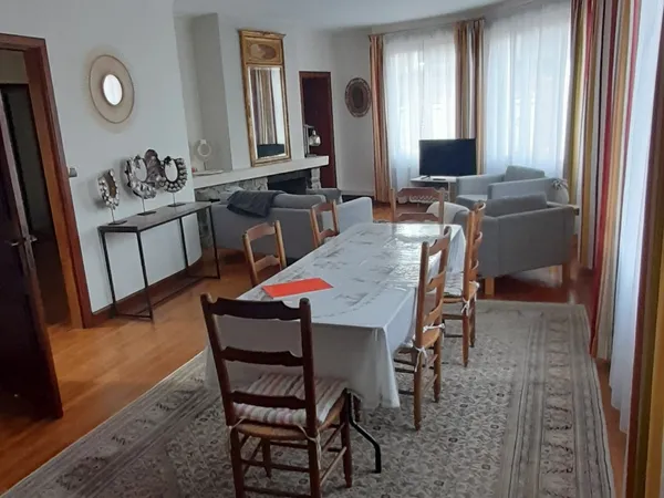 Appartement 4 pièces 136 m² 