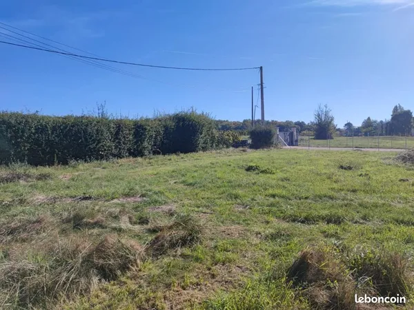 Terrain 1 087 m² Saint Pierre De Bat 