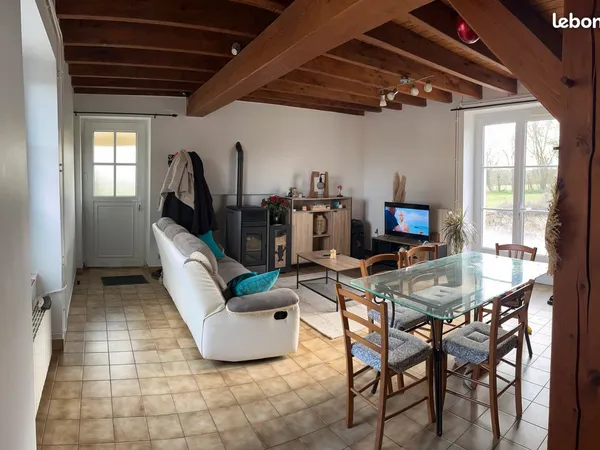 A louer à Antigny, maison de 93.54 m2 