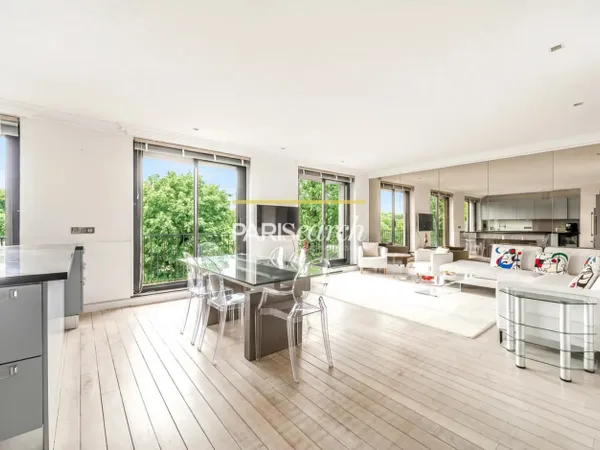 Face à la Seine - 4 pièces - 115 m² - Balcon 
