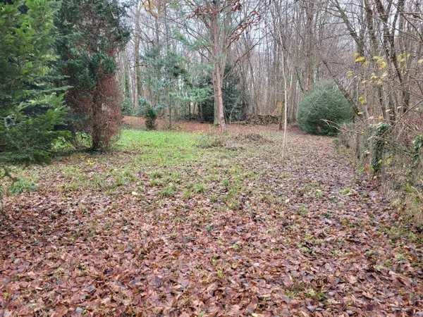 Terrain constructible 811 m² 