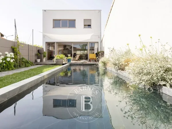 Le Bouscat Centre - Maison meublée - Jardin - Piscine - Dépendance 