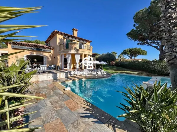 Villa 7 pièces 223 m² 