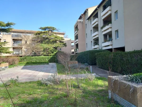Appartement 3 pièces 77 m² 