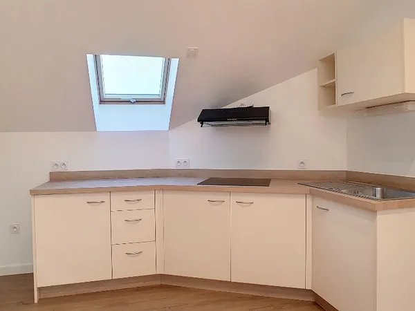 A LOUER - Appartement T2 Grenoble secteur Aigle rénové 
