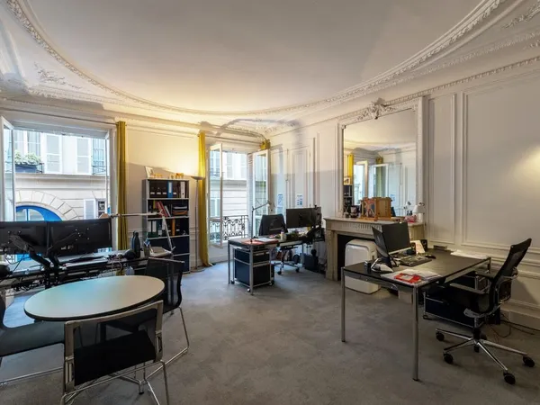 Appartement 7 pièces 222 m² 