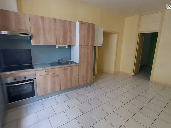 T2 restauré avec cours extérieure 