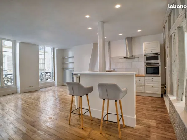 Coeur Saint-Louis - 3 P. Ancien de 81 m² 