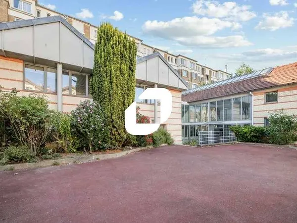 Bureaux 480 m² 