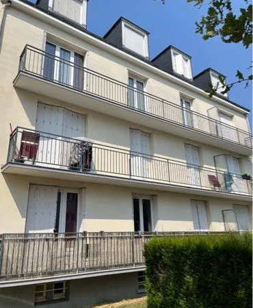 Appartement T3 en plein centre-ville de saint Cyr sur Loire 