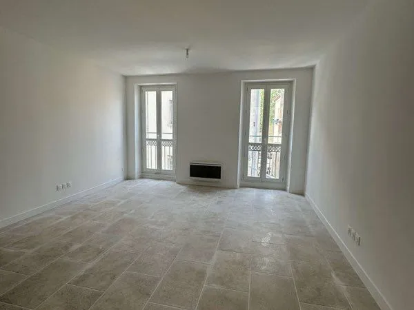 Location appartement 2 pièces CENTRE VILLE, Salon-de-Provence 