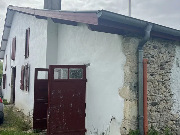 Ferme rénovée plus dépendance 