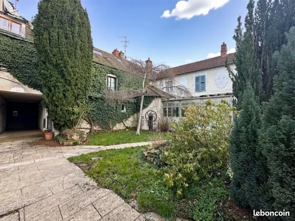 Maison 12 pièces 400 m² 