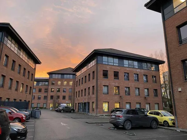 Bureaux 101 m² 