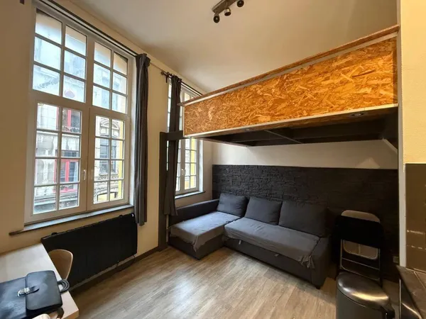 Studio 1 pièce 18 m² 