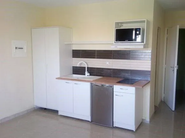 Studio 1 pièce 21 m² 