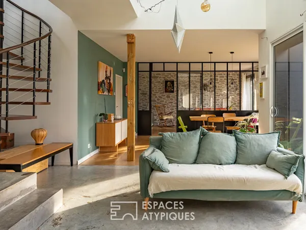Maison contemporaine avec vue dégagée sur la rivière et la vallée 